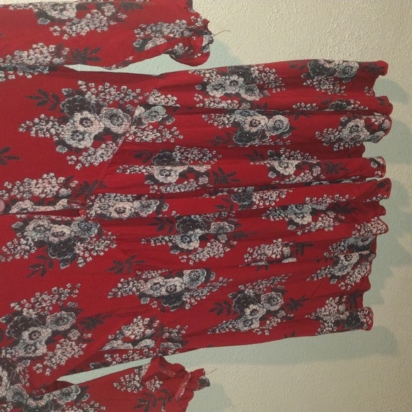 Free people red floral 3/4 bell sleeve  Baby Doll top L - Picture 3 of 6